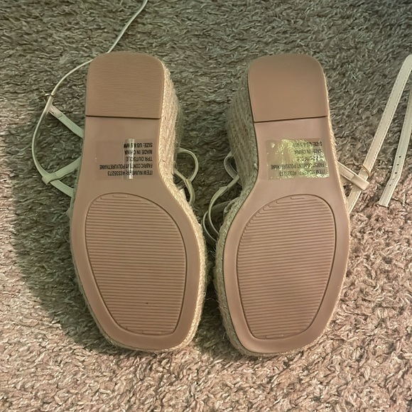 Torrid tan strappy wedges - Picture 3 of 3